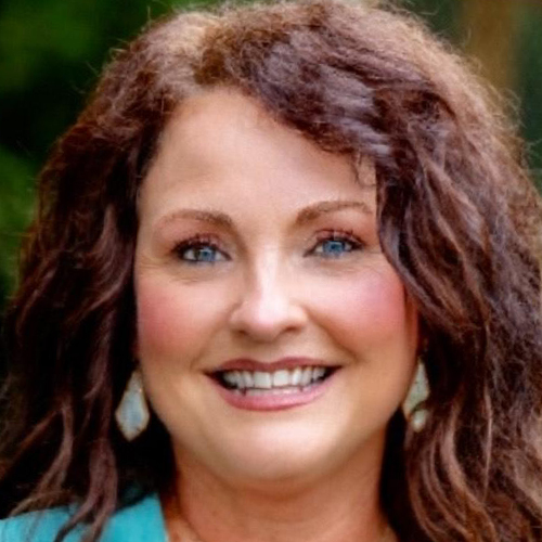 Headshot of Chantelle Hataway